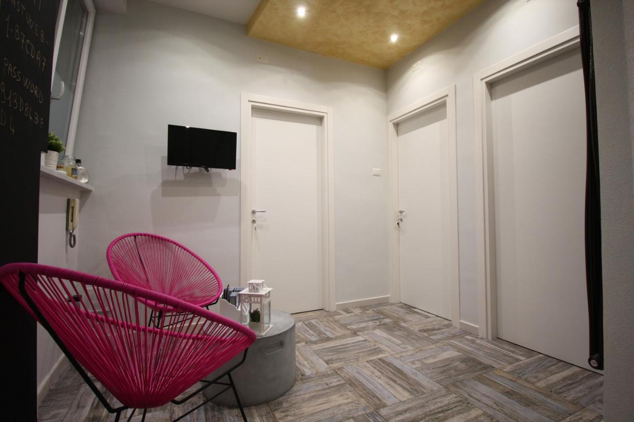 Recia Room เนเปิลส์ ภายนอก รูปภาพ